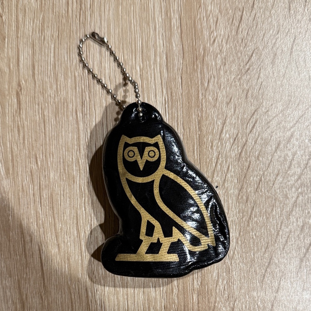 OVO owl floatie keychain